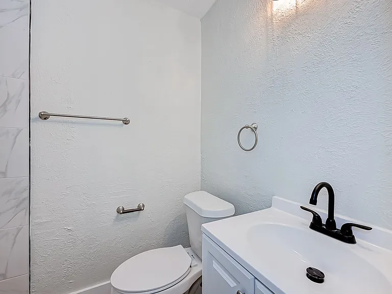 6420 Conley St — Photo 7