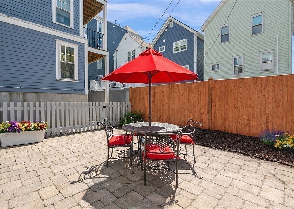 1st image of 139 W 6th St #1