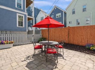 139 W 6th St #1, South Boston, MA 02127
