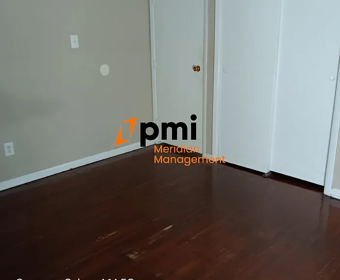 2218 N Edmondson Ave — Photo 4