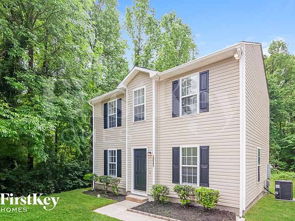 2nd image of 3021 Seymour Dr