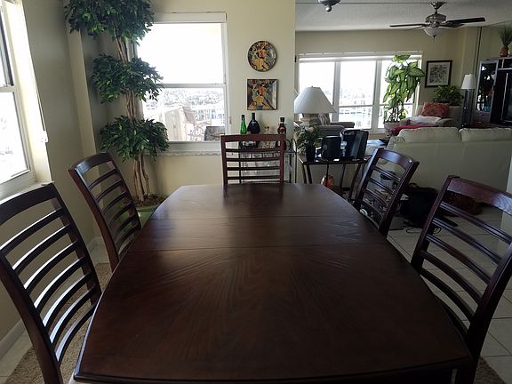 4th image of 1621 Gulf Blvd APT 1007