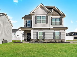 197 W Falcon Ct, Clayton, NC 27520