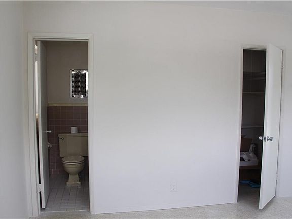 4th image of 900 Intracoastal Dr