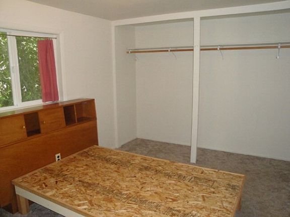 4th image of 511 E Washington Ave