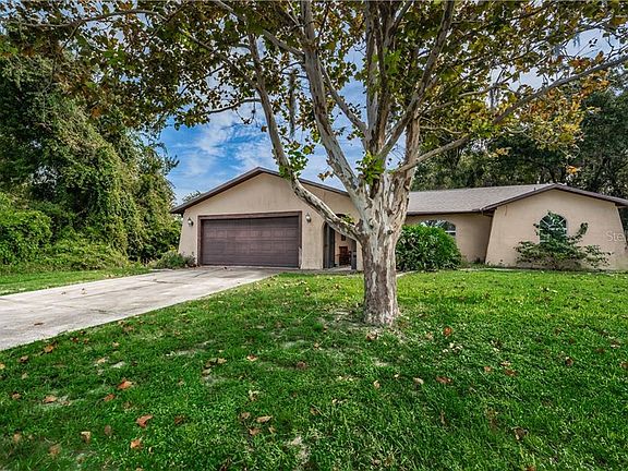 4th image of 12832 Balsam Ave