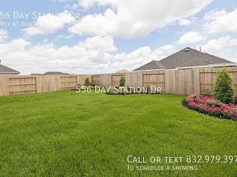 556 Day Station Dr — Photo 23