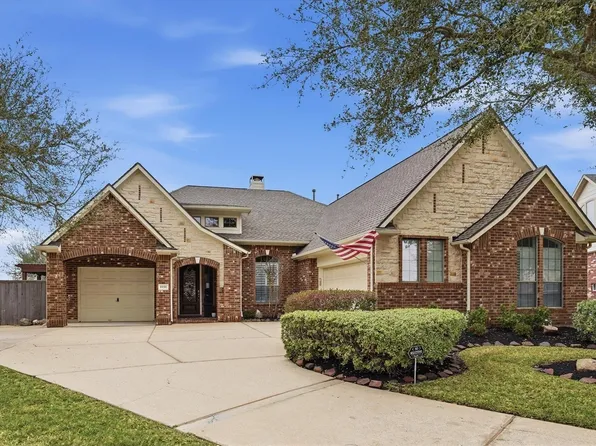 1558 Viejo Rd, League City, TX 77573