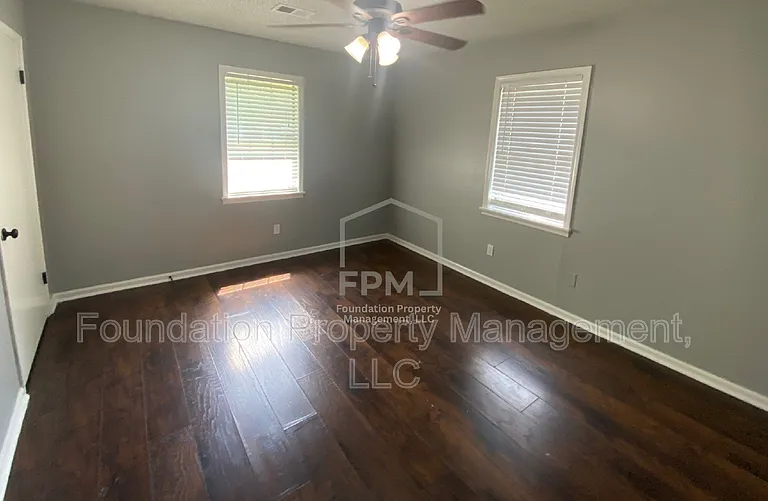 137 S Fenwick Rd — Photo 19