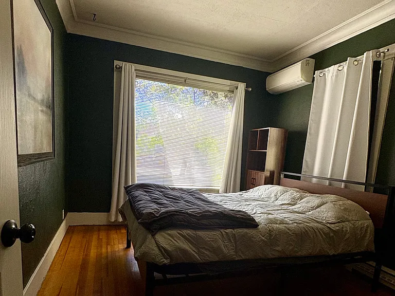Cottage Ave — Photo 3