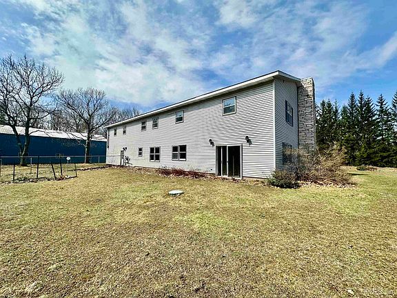 3rd image of 40 Ridge Rd