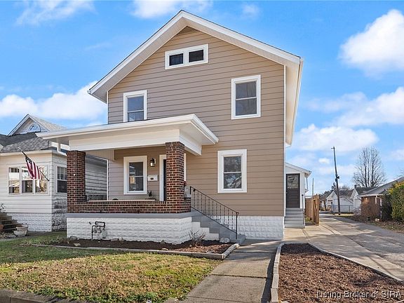 2nd image of 1012 E 7th Street