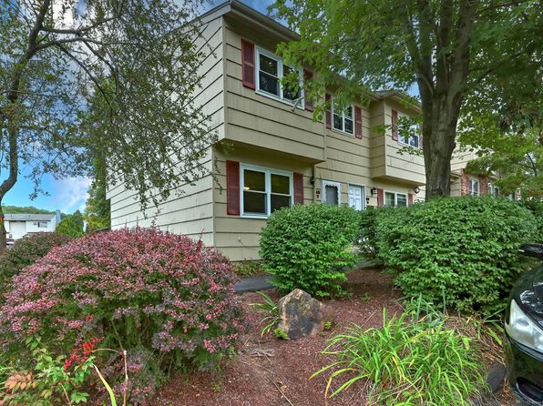 55 Lantern Park Dr APT 7