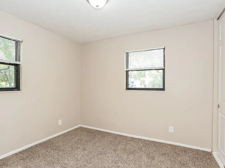 7233 Eudine Dr S — Photo 14