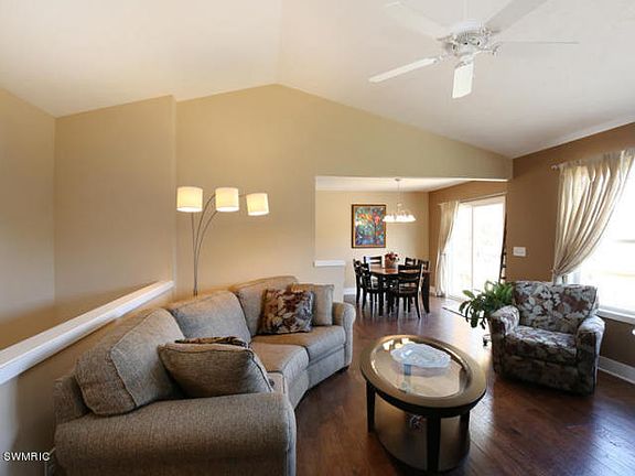 5th image of 4777 Winston Hill Dr NE