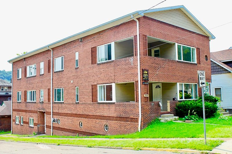 1st image of 3500 Elm St #1