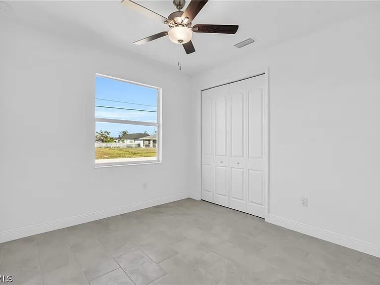 526 NW 9th St — Photo 17