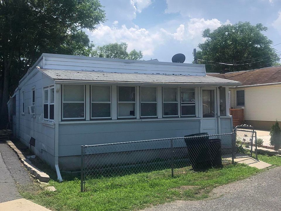 1st image of 90 Washington Ave