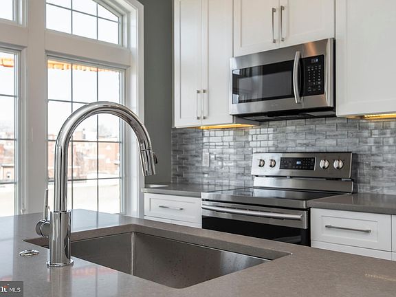 2nd image of 1340 S 13th St #3I