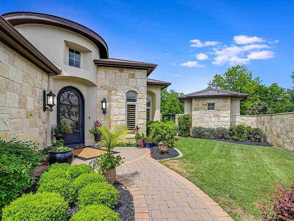 1st image of 108 Blanco Ct
