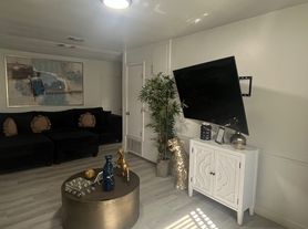 3935 W 108th St, Inglewood, CA