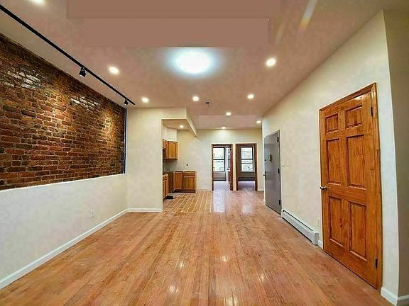 2nd image of 1673 Grove St Floor 2