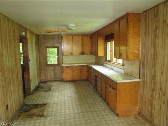 2nd image of 27 Wilson St