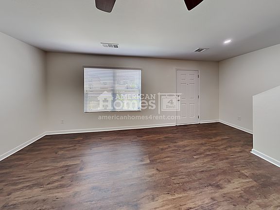 3rd image of 3628 Pitchers Ln