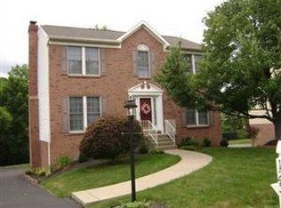 125 Blue Ridge Dr, Cranberry Twp, PA 16066