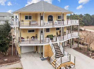 160 Heron Cove Rd, Hampstead, NC 28443