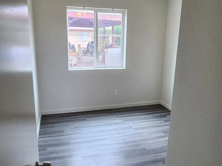 208 W Hamilton Ave #2 — Photo 4