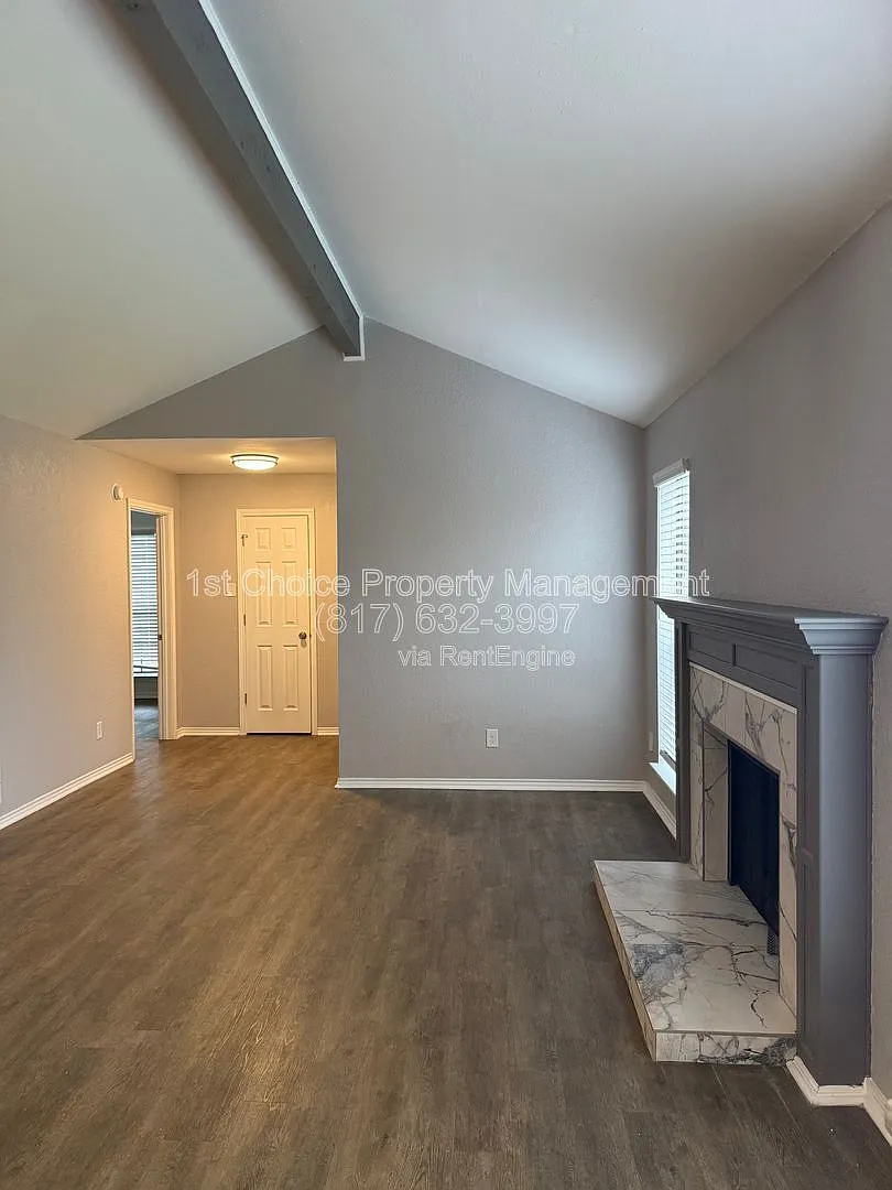 Building Photo - 1125 Highland Dr