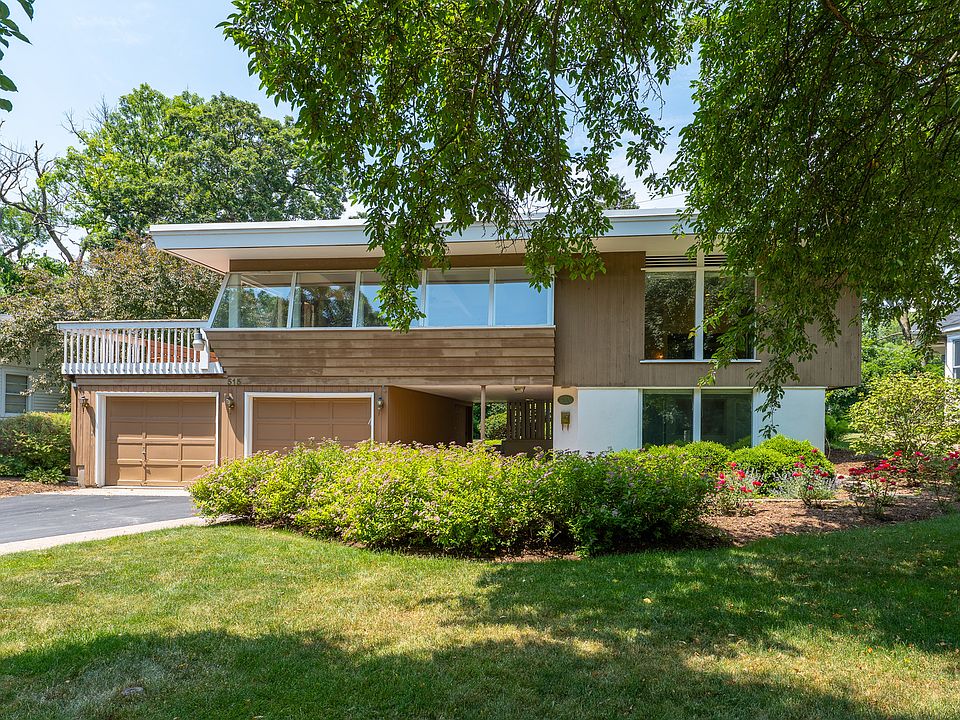 1st image of 515 Oakwood Dr