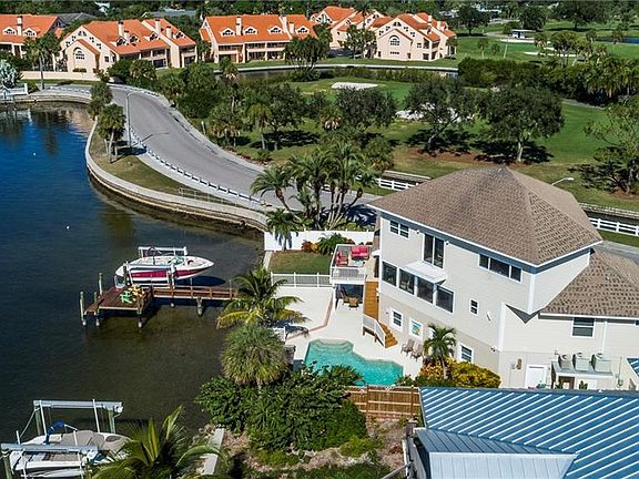 4th image of 1800 Dolphin Blvd S