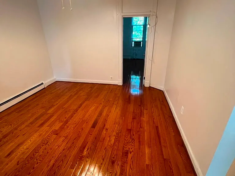 992 Hart St #2 — Photo 5