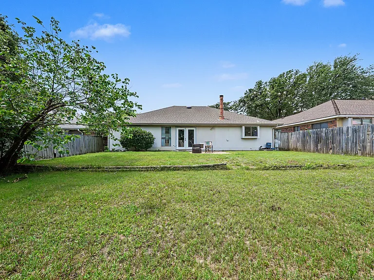 2716 Echo Point Dr — Photo 11