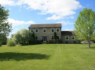 6445 Sober Rd, Fowlerville, MI 48836