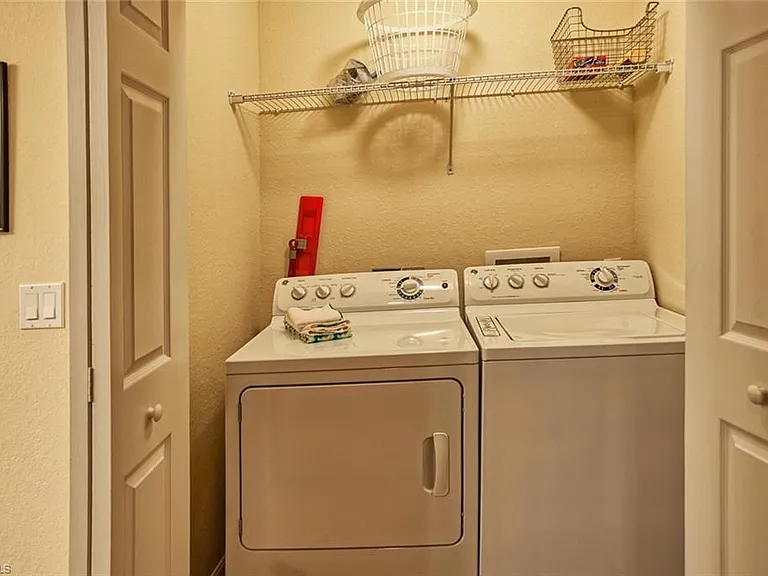 9727 Acqua Ct #425 — Photo 15
