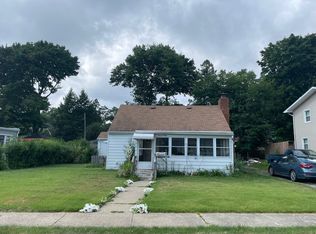 760 The Parkway St, Jackson, MI 49203