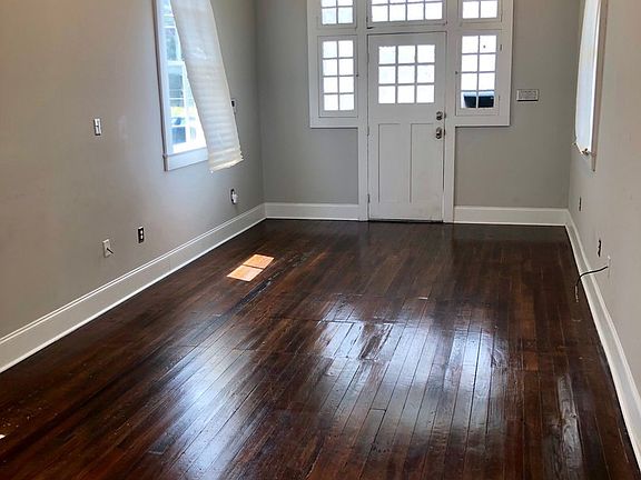 4th image of 2631 Jonquil St