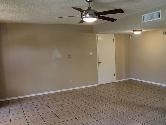 3rd image of 6832 Canyon View Ln