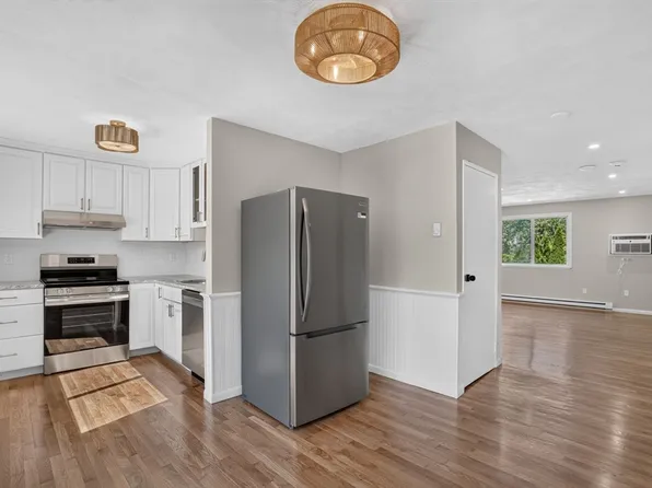 16 Appleton Park APT B3, Ipswich, MA 01938