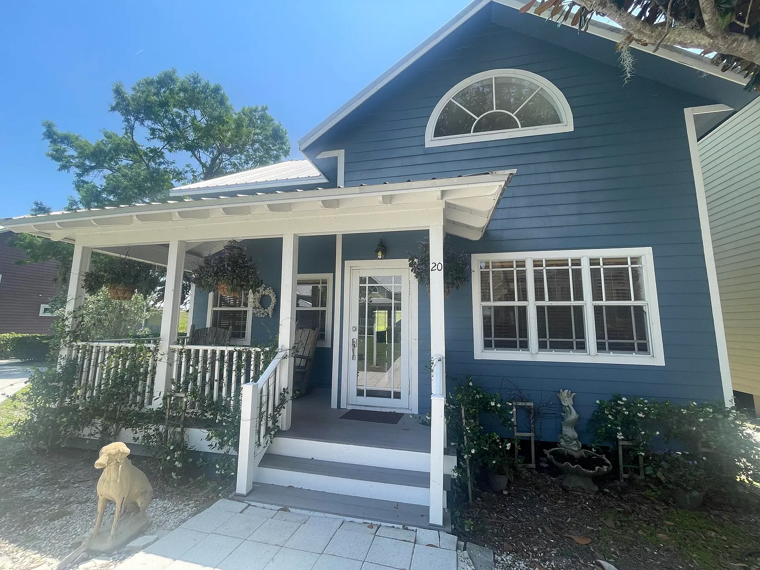 2 bed, 2.0 bath, 1504 sqft, $2,400 — Photo 2