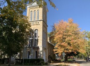 300 W Jefferson St, Morris, IL 60450