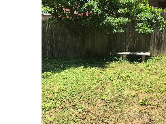 5th image of 7968 Summerdale Ave