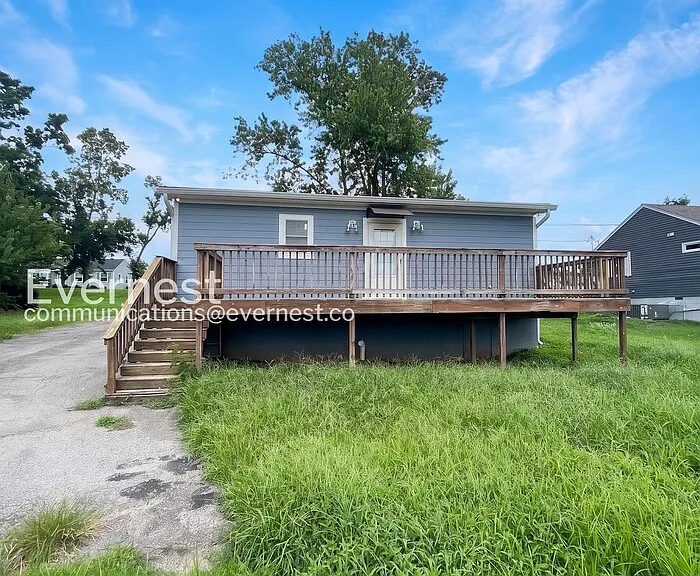 2249 Maplecrest Dr — Photo 19