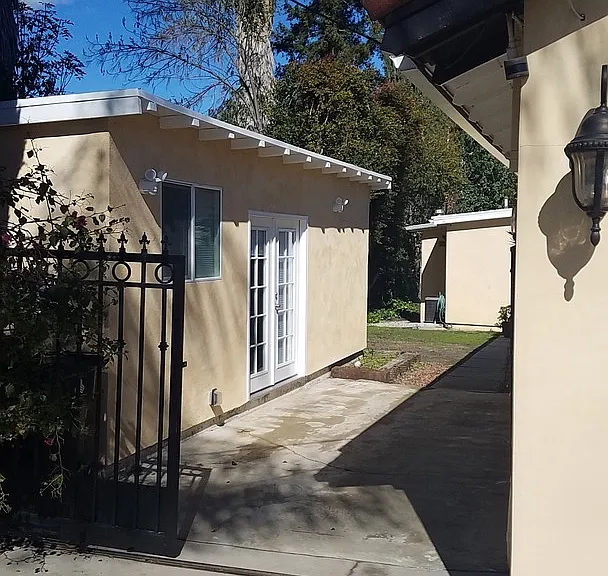 19437 Collier St — Photo 2