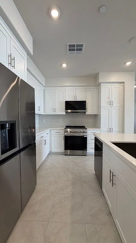3 bed, 3.5 bath, 1728 sqft, $3,900 — Photo 4