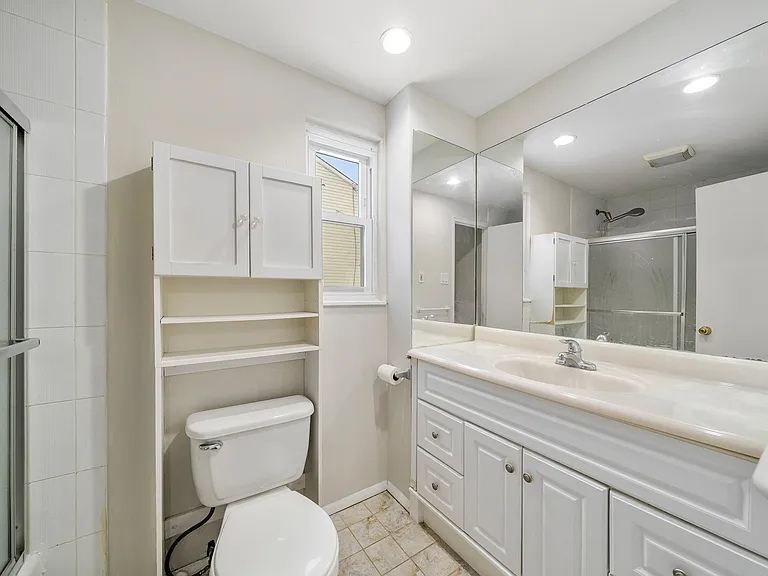 44 Knickerbocker Rd — Photo 20