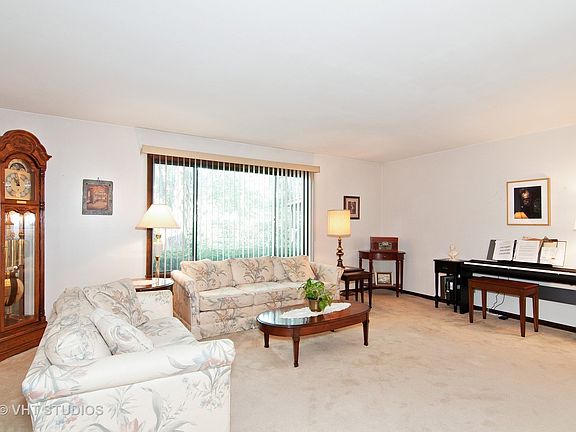 2nd image of 158 Fairfield Way